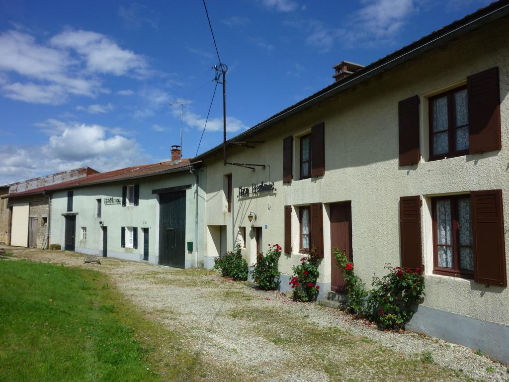 Spacious Holiday Home Near The Forest Barricourt Esterno foto
